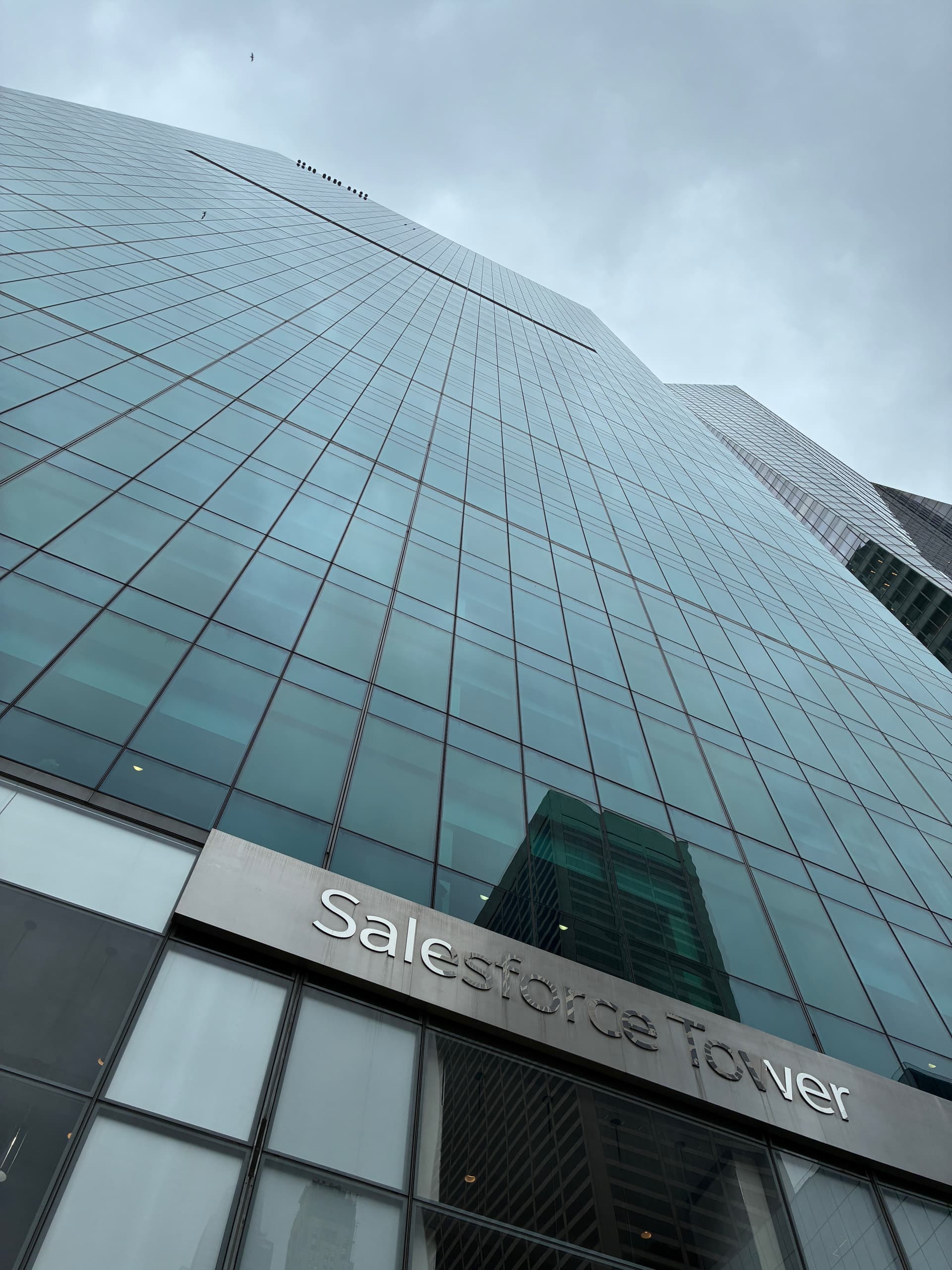 Salesforce Tower