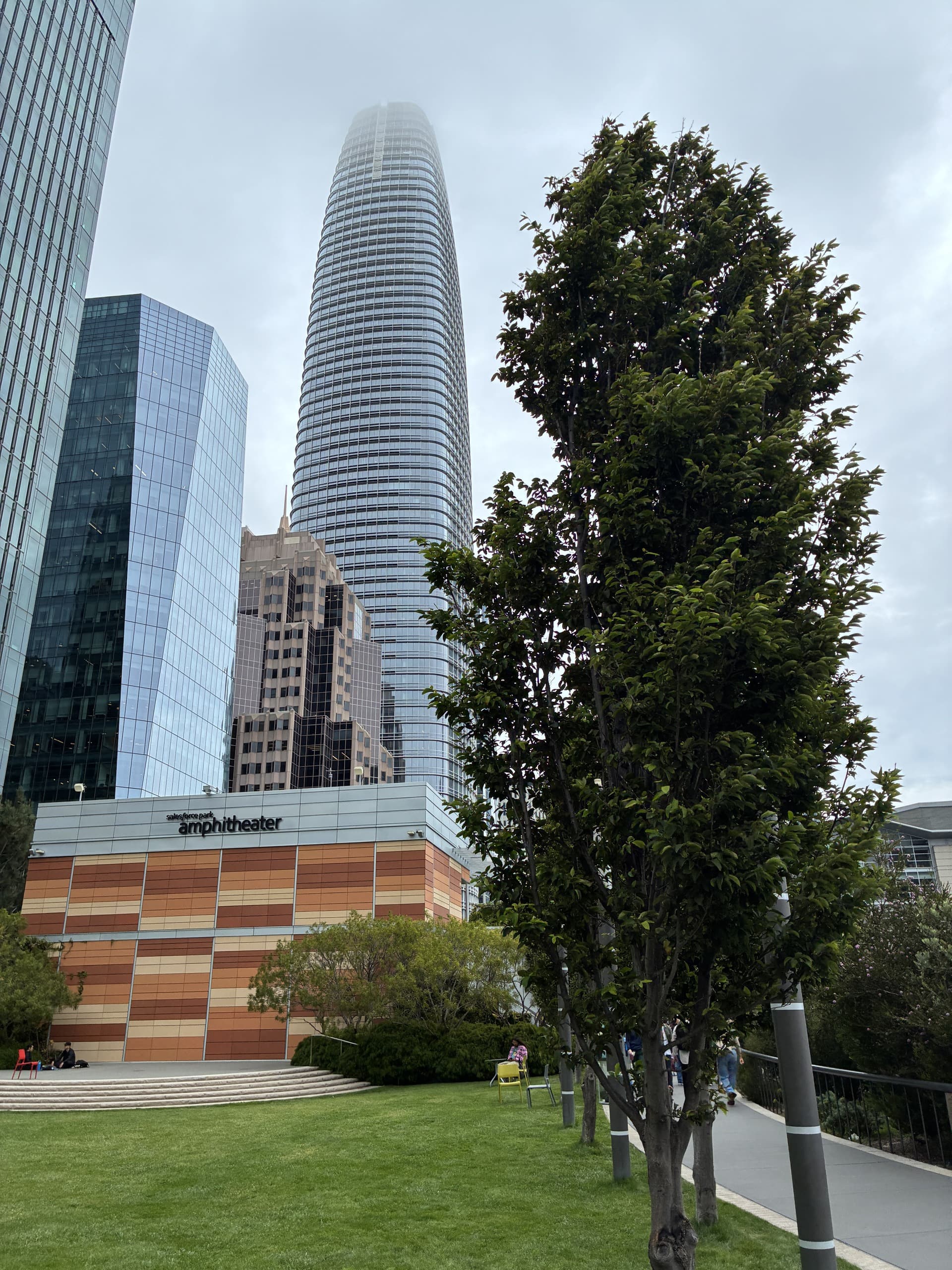 Salesforce Tower